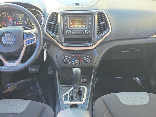 2017 Jeep Cherokee Sport