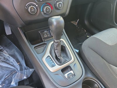 2017 Jeep Cherokee Sport