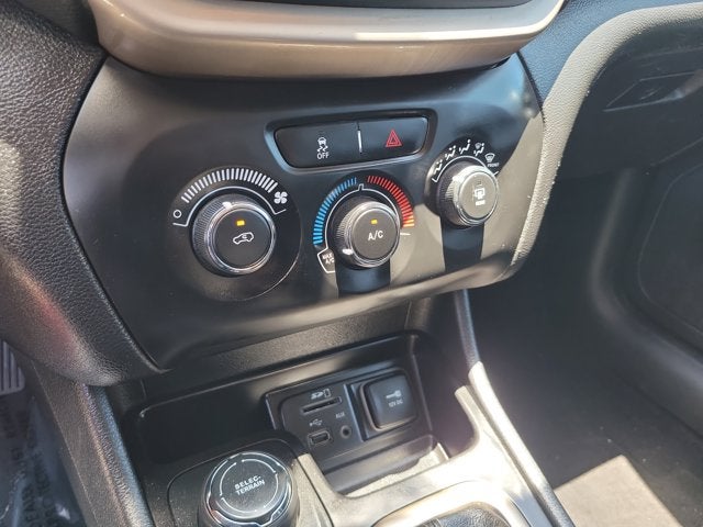 2017 Jeep Cherokee Altitude