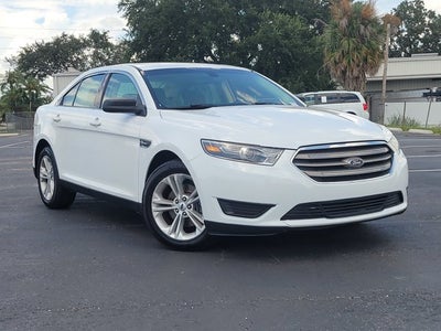 2018 Ford Taurus SE