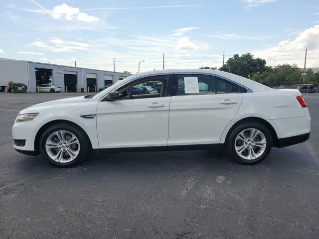 2018 Ford Taurus SE