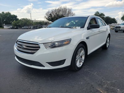 2018 Ford Taurus SE