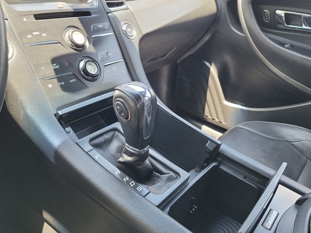 2017 Ford Taurus SEL