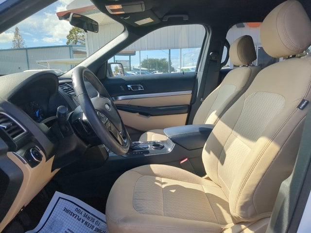 2017 Ford Explorer Base