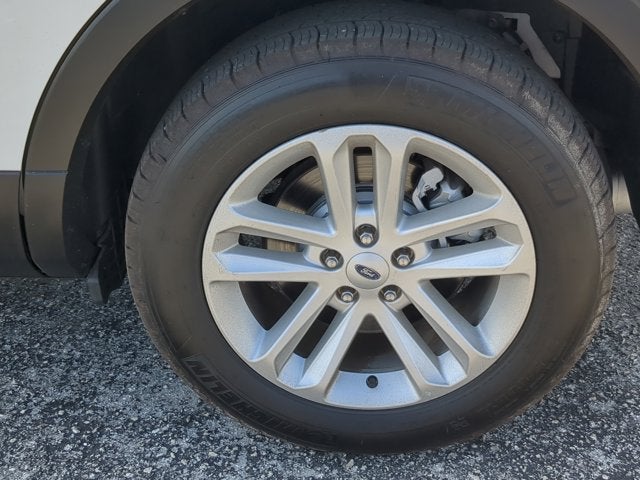 2017 Ford Explorer Base