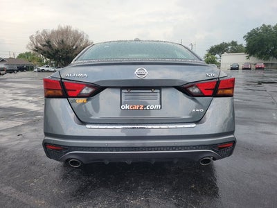 2022 Nissan Altima 2.5 SR