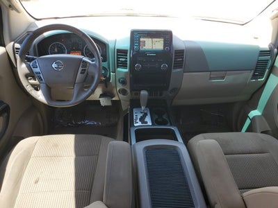 2015 Nissan Titan SV