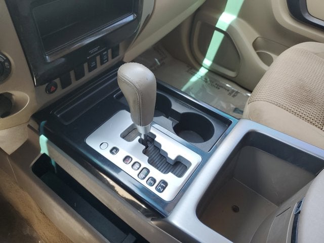 2015 Nissan Titan SV