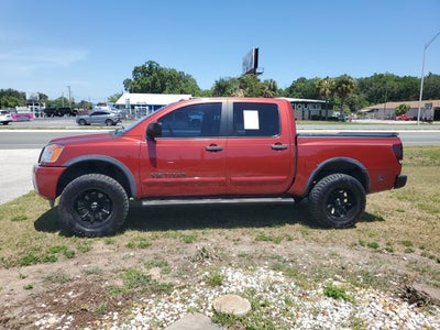 2015 Nissan Titan SV