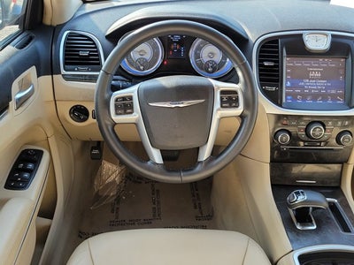 2014 Chrysler 300 4dr Sdn RWD
