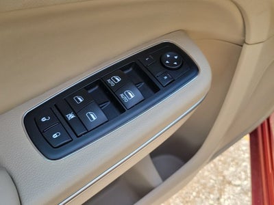 2014 Chrysler 300 4dr Sdn RWD