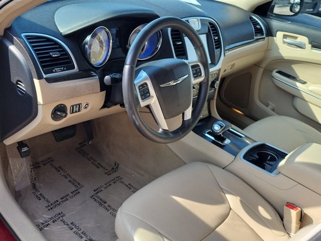 2014 Chrysler 300 4dr Sdn RWD