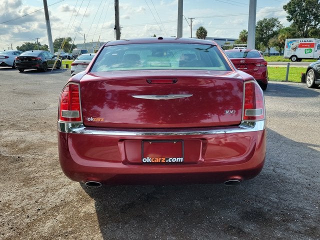 2014 Chrysler 300 4dr Sdn RWD
