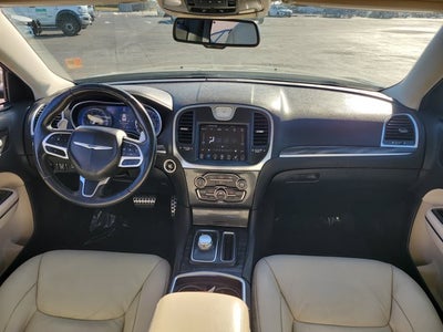 2017 Chrysler 300 Limited