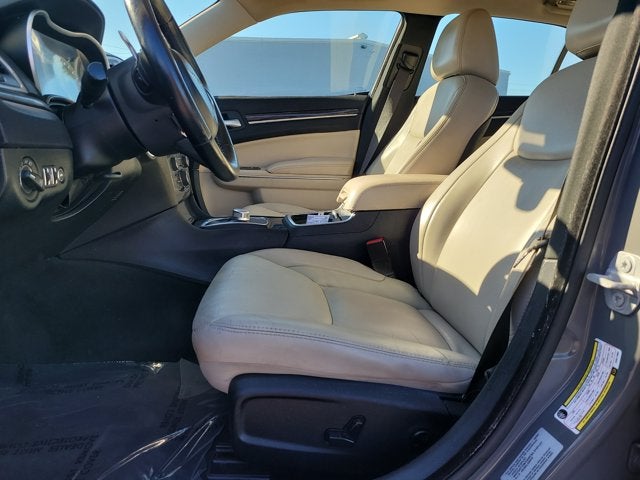 2017 Chrysler 300 Limited