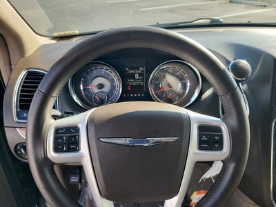 2014 Chrysler Town & Country Touring
