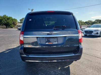 2014 Chrysler Town & Country Touring