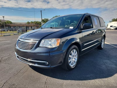 2014 Chrysler Town & Country Touring