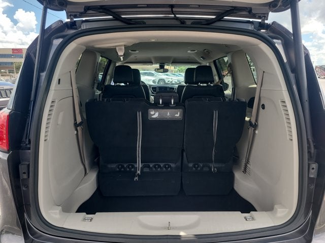 2020 Chrysler Pacifica Touring L