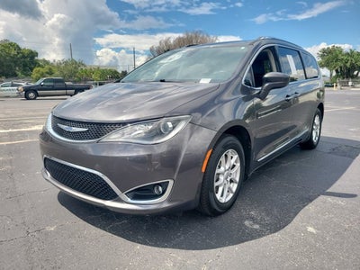 2020 Chrysler Pacifica Touring L