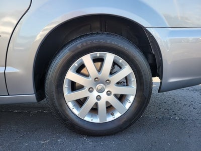 2016 Chrysler Town & Country Touring