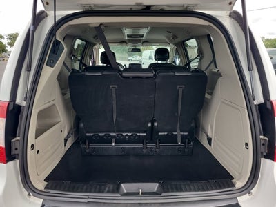 2016 Chrysler Town & Country Touring