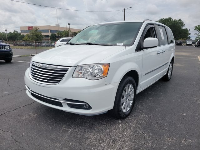 2016 Chrysler Town & Country Touring