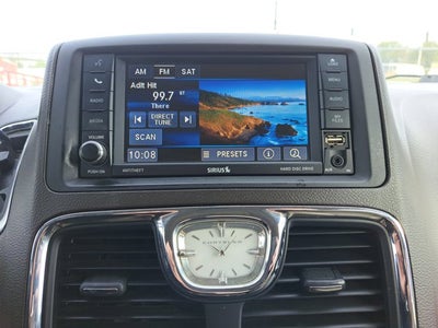 2016 Chrysler Town & Country Touring