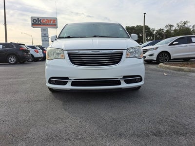 2016 Chrysler Town & Country Touring