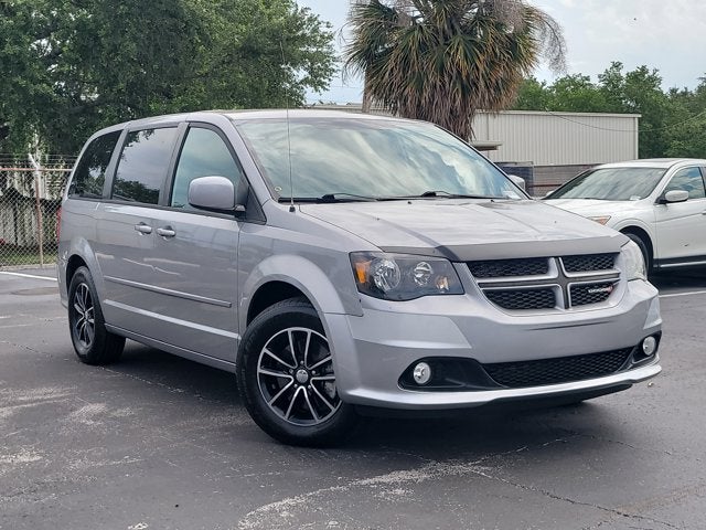 2017 Dodge Grand Caravan GT's photo