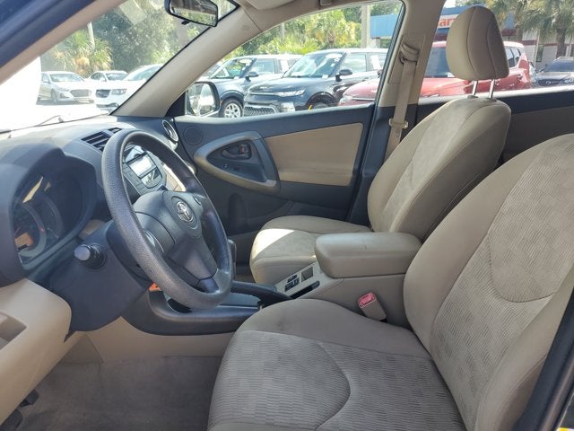 2011 Toyota RAV4 FWD 4dr 4-cyl 4-Spd AT (Natl)