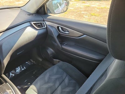 2016 Nissan Rogue Base