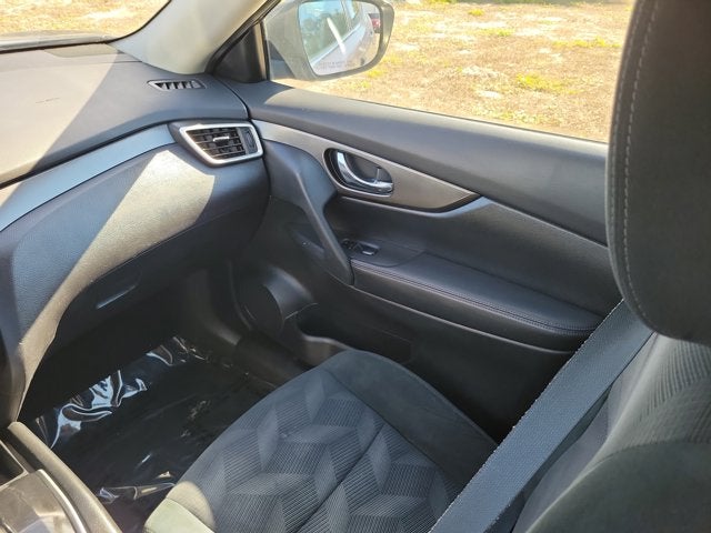 2016 Nissan Rogue Base