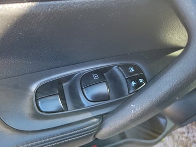 2016 Nissan Rogue Base