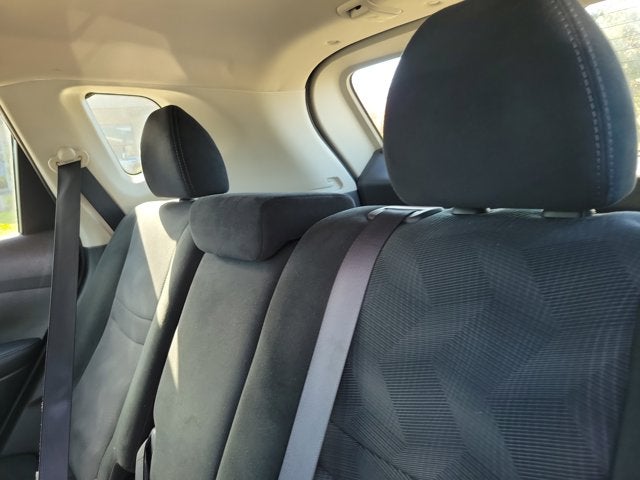 2016 Nissan Rogue Base