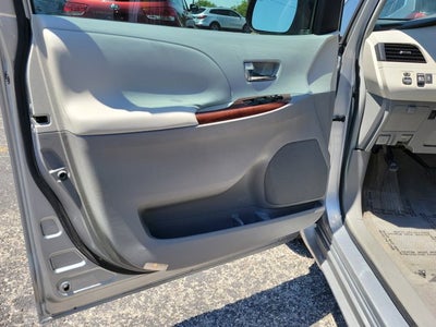 2011 Toyota Sienna Base