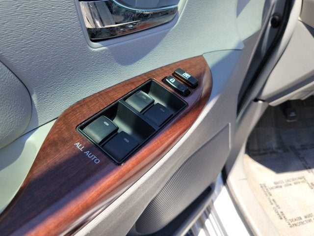 2011 Toyota Sienna Base