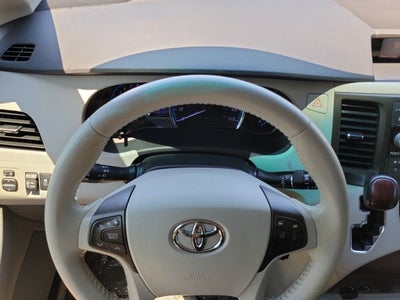 2011 Toyota Sienna Base