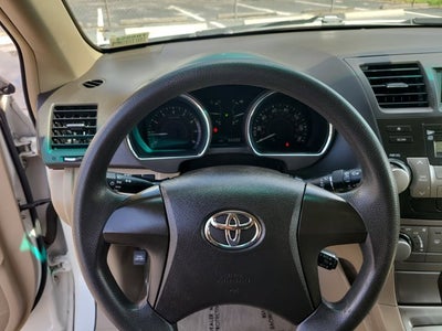 2010 Toyota Highlander Base