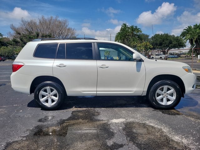 2010 Toyota Highlander Base