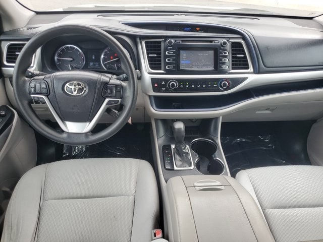 2014 Toyota Highlander LE
