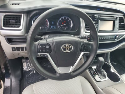 2014 Toyota Highlander LE