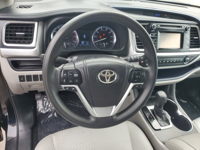 2014 Toyota Highlander LE