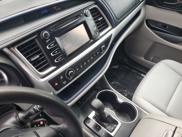 2014 Toyota Highlander LE