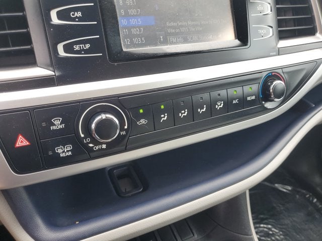 2014 Toyota Highlander LE