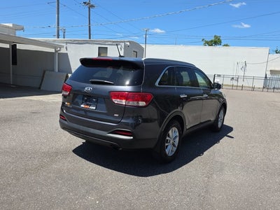 2017 Kia Sorento LX