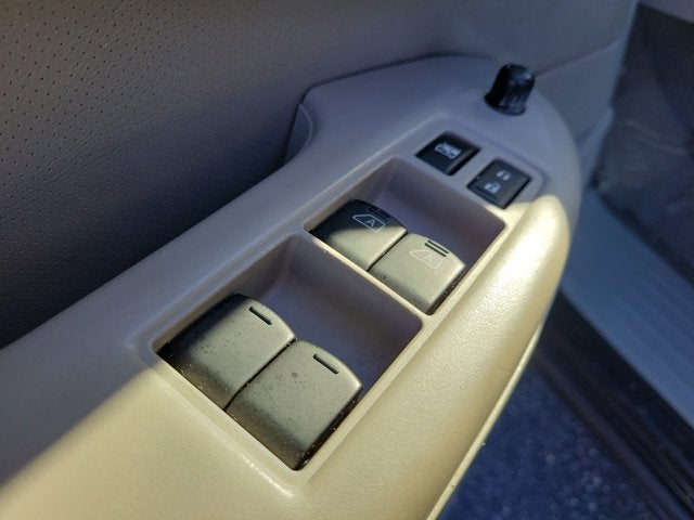 2013 Nissan Quest SV