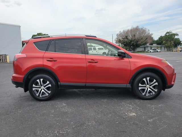 2017 Toyota RAV4 LE