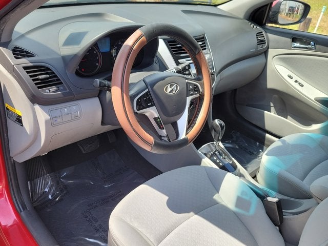2013 Hyundai Accent SE