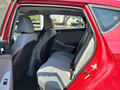 2013 Hyundai Accent SE